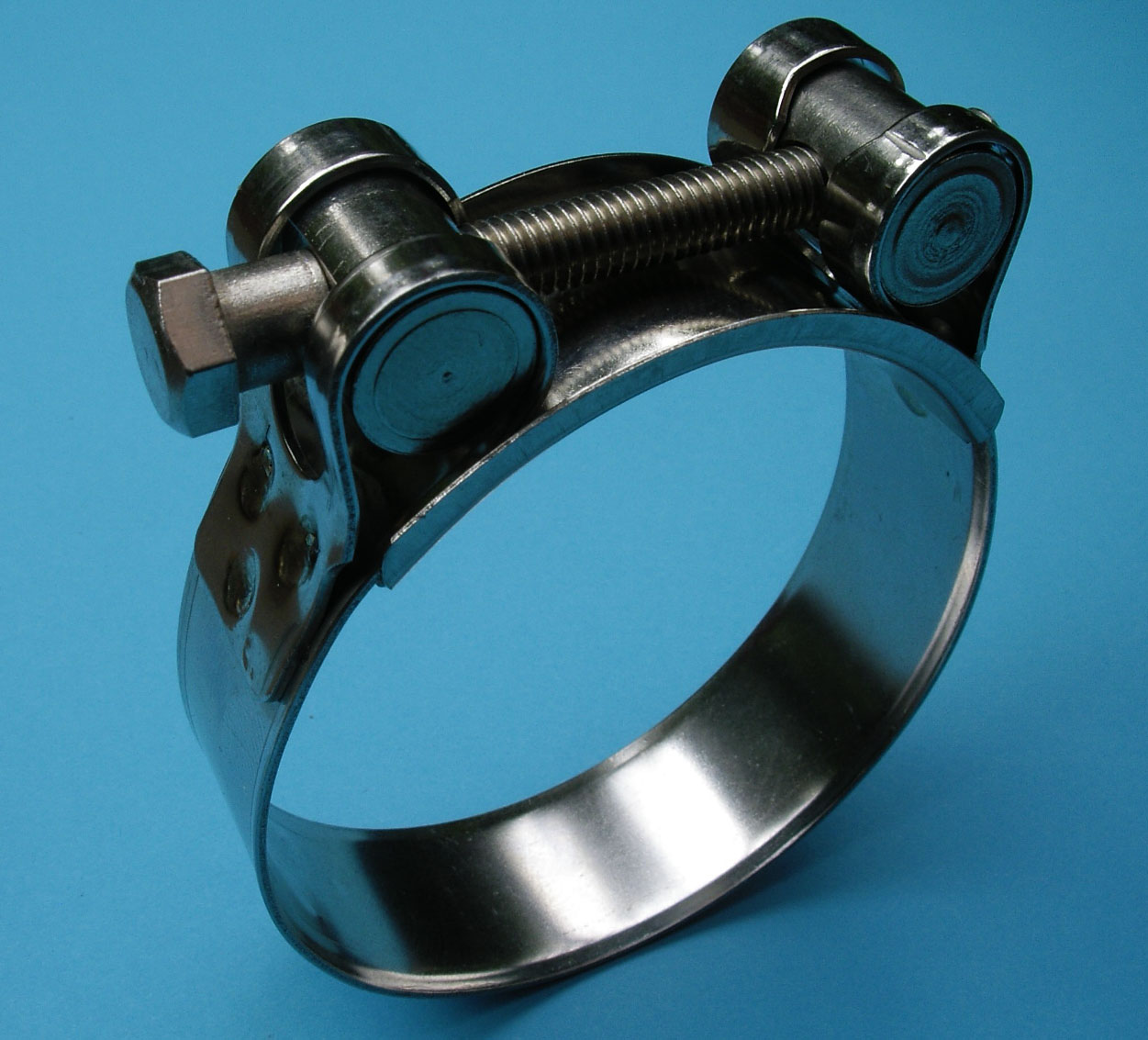 GEKA Gelenkbolzenschelle W4 Edelstahl - Spannbereich 64-67 Mm, Bandbreite 23 Mm, Vibrationssicher